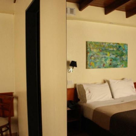 Hotel Viena Cordoba Exterior photo